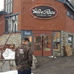 Meet your Posher, Jonathan